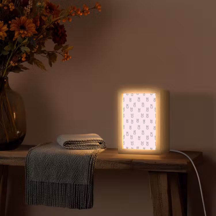 Konijnen - Minimalistisch - Roze Light Box met kabel (Tafellamp) klein 925 -sfeer4