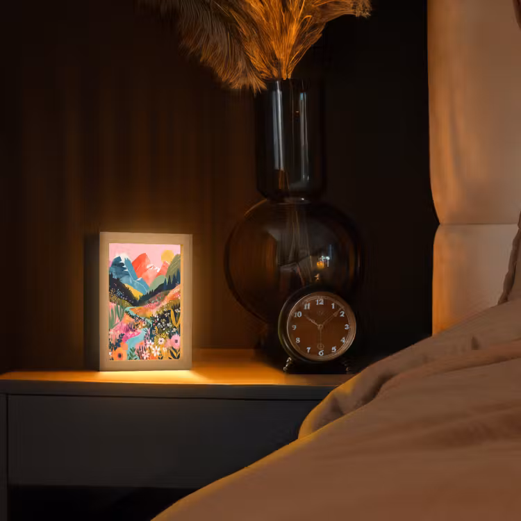 Rivier - Diepte - Bloemen Light Box met kabel (Tafellamp) klein -sfeer1