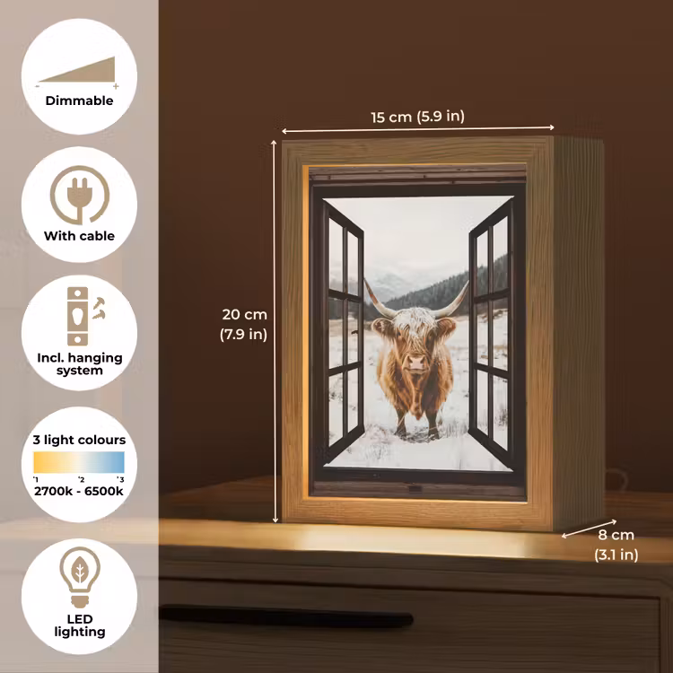 Schotse Hooglander - Landschap - Landelijk - Bergen - Winter - Doorkijk - Donker Light Box met kabel (Tafellamp) klein -USP_EN