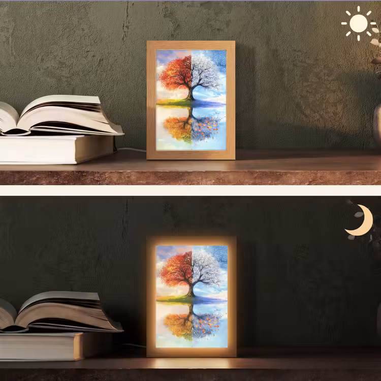 Seizoenen - Kunst - Boom - Winter - Herfst Light Box met kabel (Tafellamp) klein -sfeer3