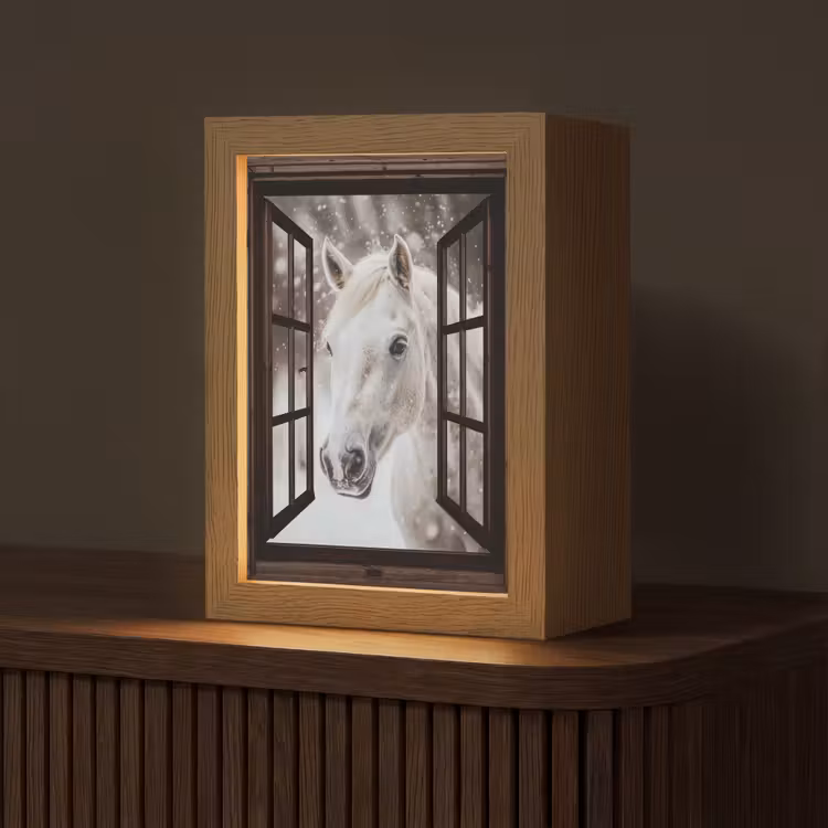 Doorkijk - Paard - Wit - Winterlandschap - Sneeuw Light Box met kabel (Tafellamp) klein -z3d_website