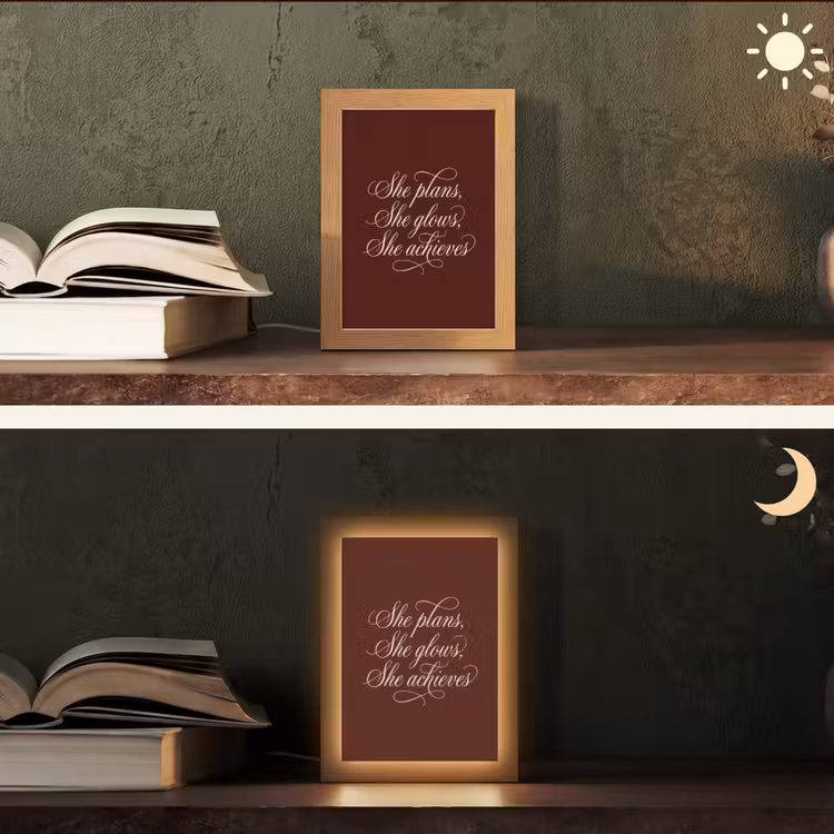 She plans she glows she achieves - Rood - Cursief Light Box met kabel (Tafellamp) klein -sfeer3