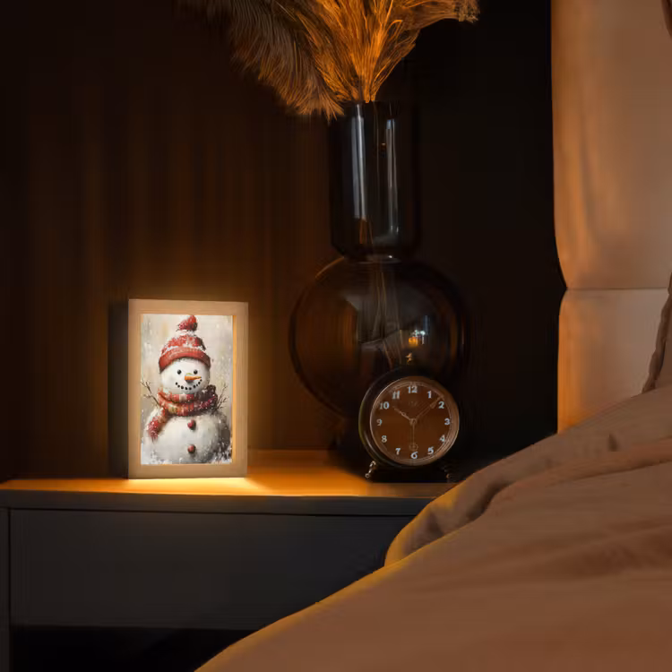Sneeuwpop - Winter - Sneeuw - Beige Light Box met kabel (Tafellamp) klein -sfeer1