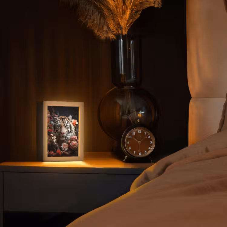 Tijger - Dier - Natuur - Bloemen - Botanisch Light Box met kabel (Tafellamp) klein -sfeer1