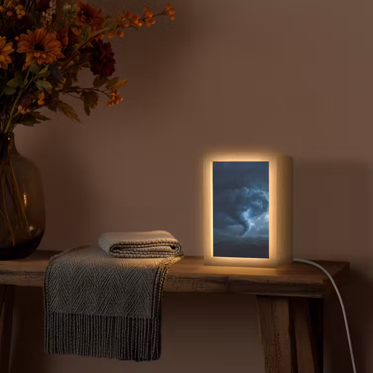Tornado - Duister - Wolken Light Box met kabel (Tafellamp) klein -sfeer4