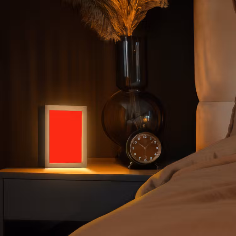 Vibrant - Vermilion - Rood Light Box met kabel (Tafellamp) klein 925 -sfeer1
