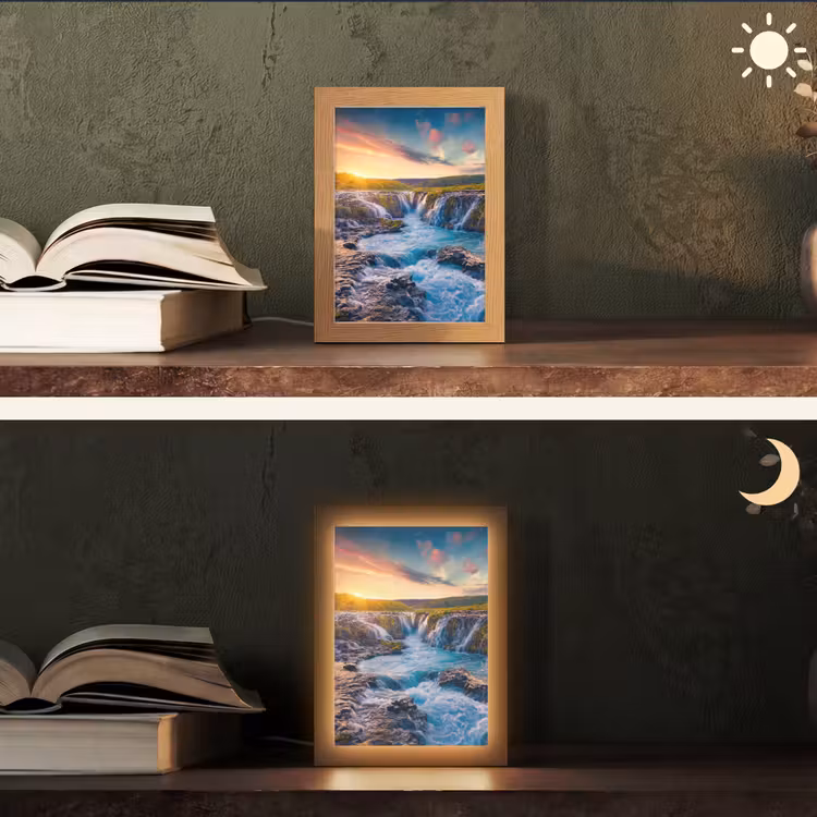 Waterval - Planten - Mos - Landschap - Zonsondergang - Rots Light Box met kabel (Tafellamp) klein -sfeer3
