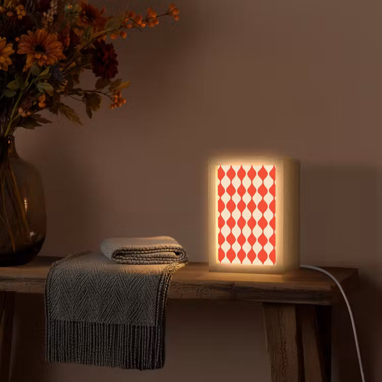 Golvend patroon - Retro - Rood - Beige Light Box met kabel (Tafellamp) klein 925 -sfeer4