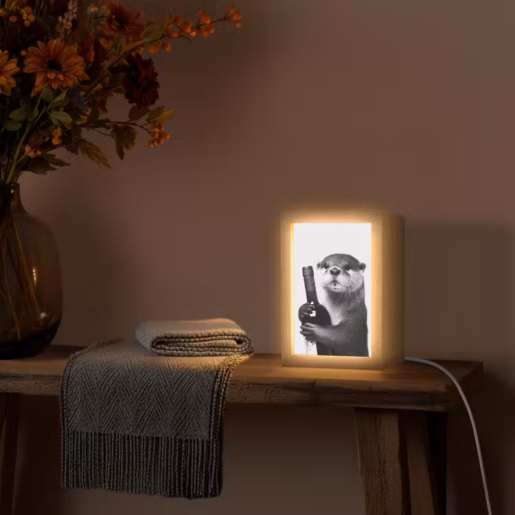 Wijnfles - Otter - Zwart Light Box met kabel (Tafellamp) klein -sfeer4
