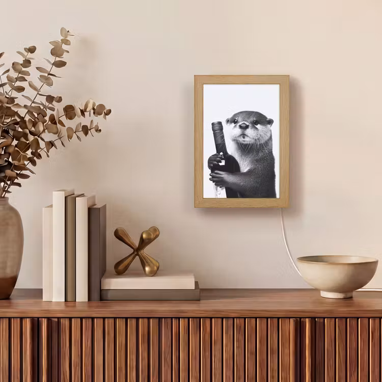 Wijnfles - Otter - Zwart Light Box met kabel (Tafellamp) klein -sfeer2