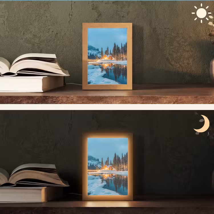 Winterlandschap - Natuur - Huis - Bergen - Sneeuw Light Box met kabel (Tafellamp) klein -sfeer3