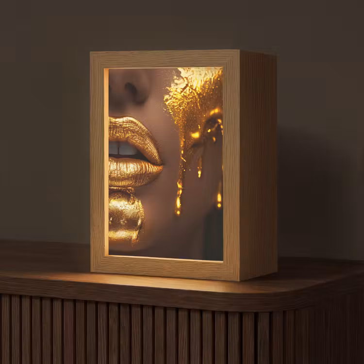 Vrouw - Goud - Gezicht - Verf - Lippen Light Box met kabel (Tafellamp) klein -z3d_website