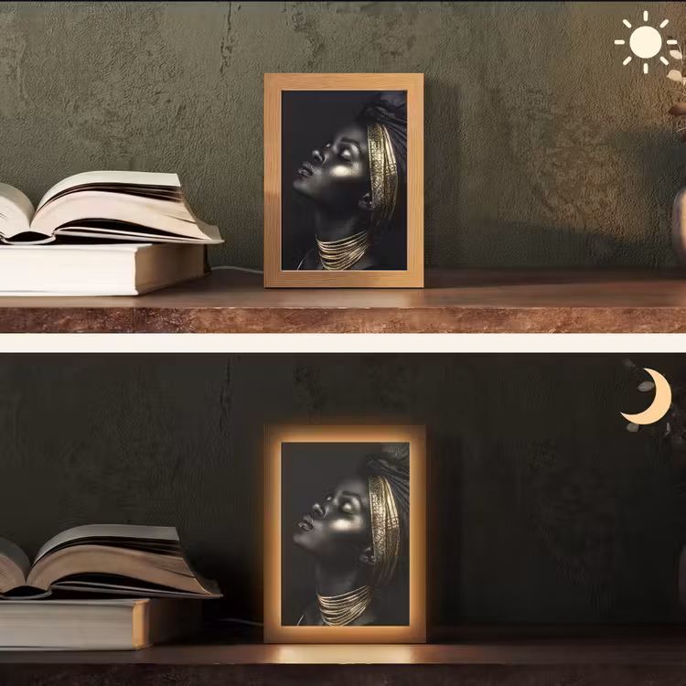 Vrouw - Goud - Portret - Modern Light Box met kabel (Tafellamp) klein -sfeer3