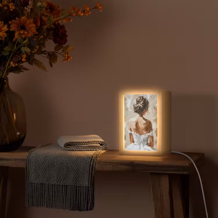 Vrouw - Verf - Abstract - Beige - Modern Light Box met kabel (Tafellamp) klein -sfeer4