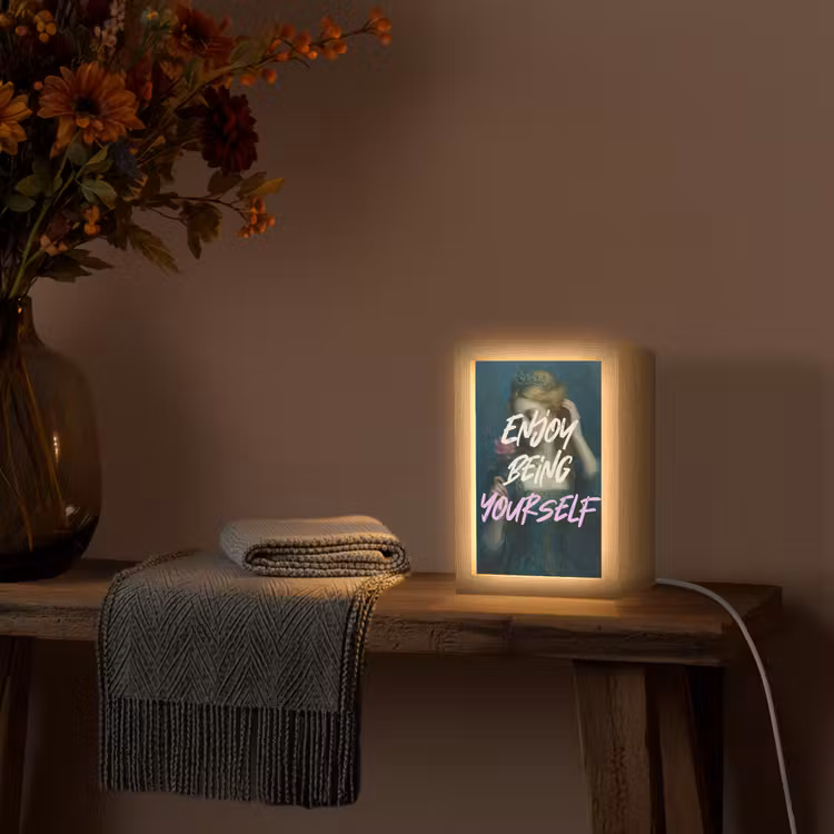 Vrouw - Roos - Quote Light Box met kabel (Tafellamp) klein -sfeer4
