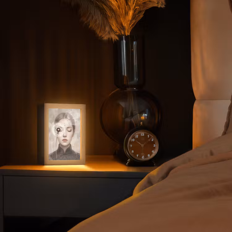 Vrouw - Sereen - Grijs Light Box met kabel (Tafellamp) klein -sfeer1