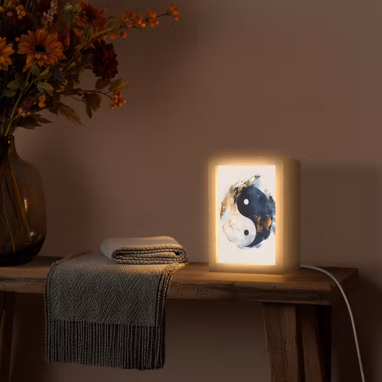 Yin Yang - Abstract - Zwart - Wit - Goud Light Box met kabel (Tafellamp) klein -sfeer4
