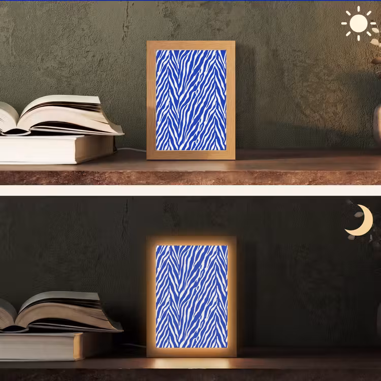 Zebra - Patroon - Kobalt - Blauw Light Box met kabel (Tafellamp) klein 925 -sfeer3