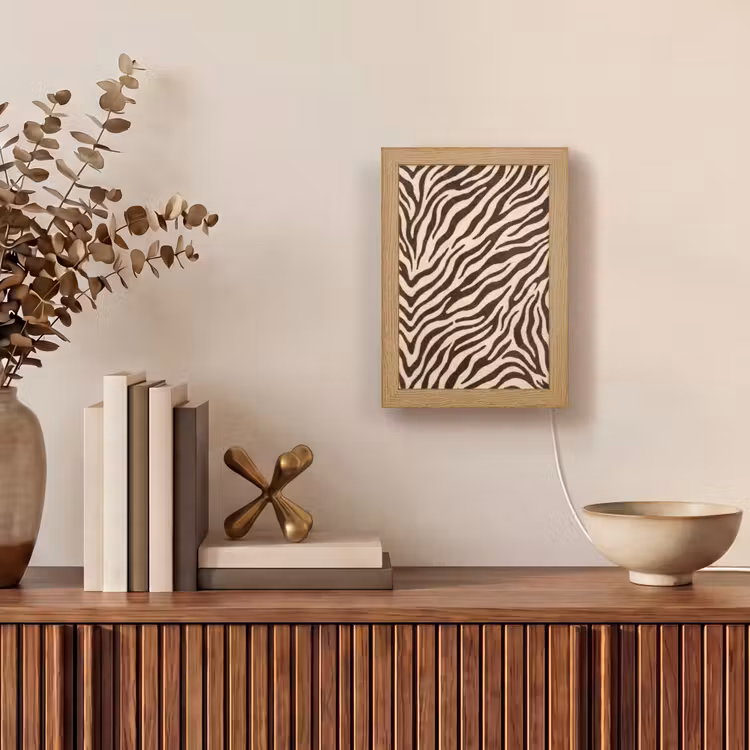 Zebra - Strepen - Bruin Light Box met kabel (Tafellamp) klein -sfeer2