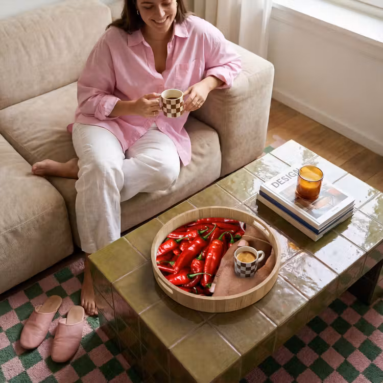 Tray - Chili Peppers - Red - Hands - Chilipepers - Rood - Handen Dienblad Rond middel