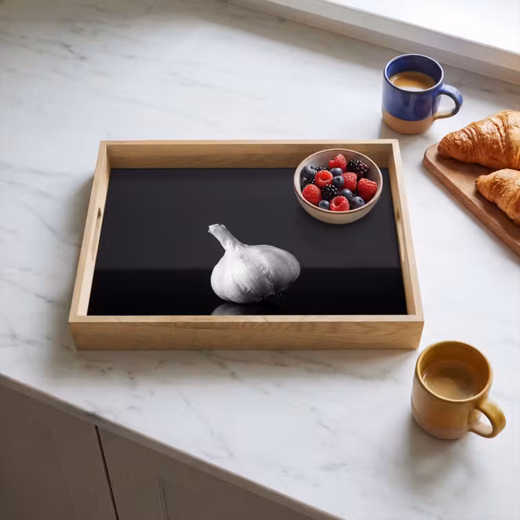 Knoflook - Zwart - Wit Dienblad Rechthoek middel -sfeer2