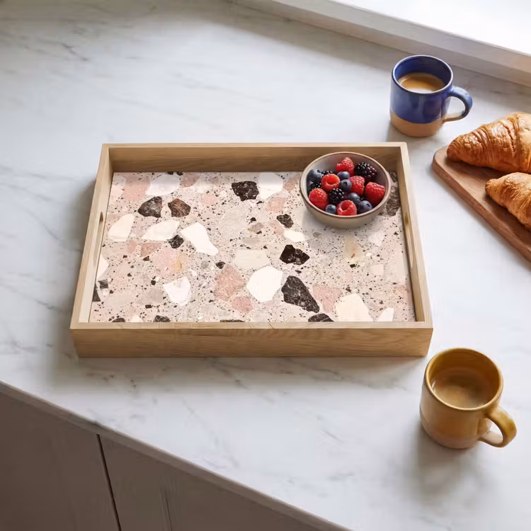 Licht - Roze - Terrazzo - Stenen Dienblad Rechthoek middel -sfeer2