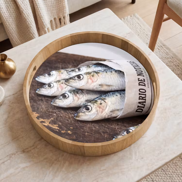 Tray - Little Sardine - newspaper - cutting board - Sardientje - krant - snijplank Dienblad Rond middel
