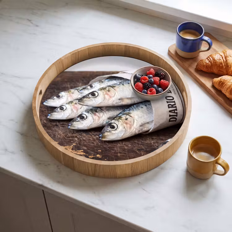 Tray - Little Sardine - newspaper - cutting board - Sardientje - krant - snijplank Dienblad Rond middel