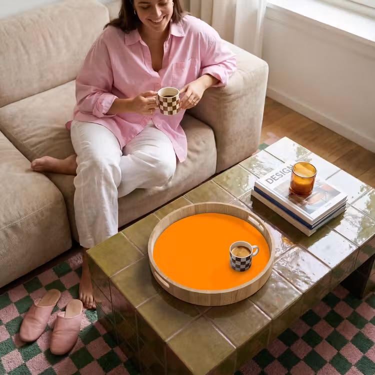 Marigold - Glow - Oranje Dienblad Rond middel 914 -sfeer3
