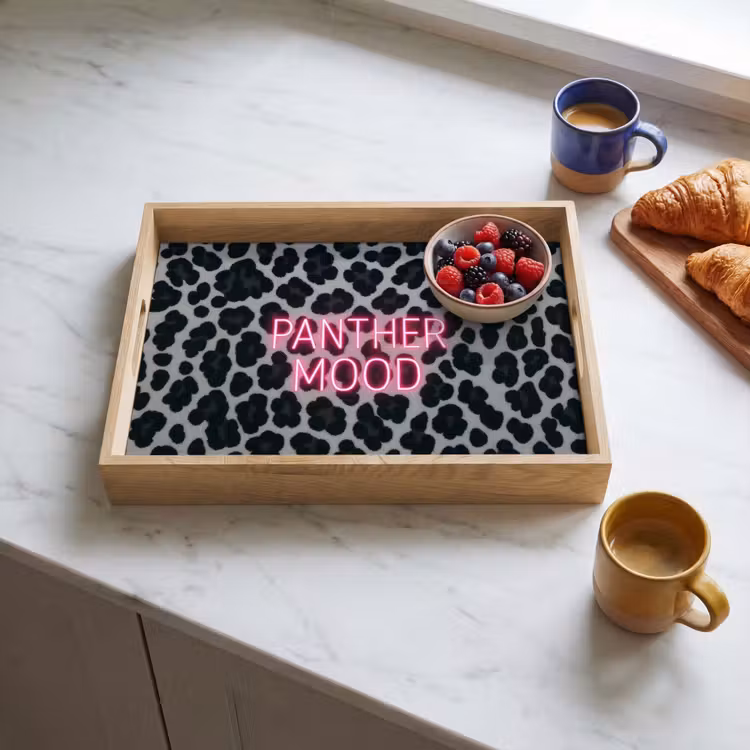 Panterprint - Zwart - Neonletters - Roze Dienblad Rechthoek middel -sfeer2