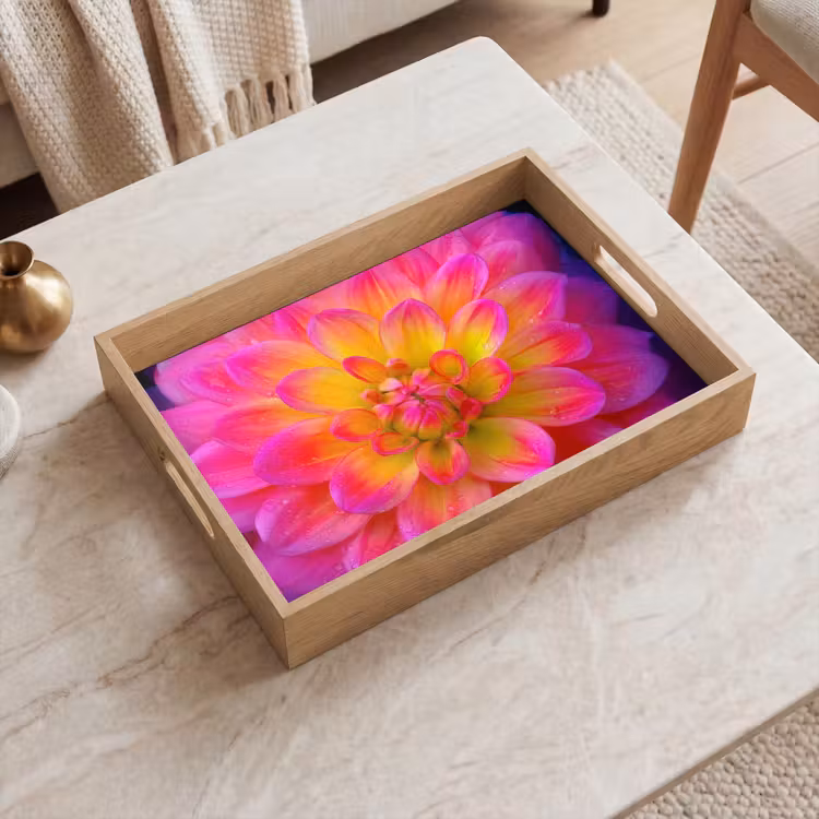 Roze - Dahlia - Kleurrijk Dienblad Rechthoek middel -sfeer1