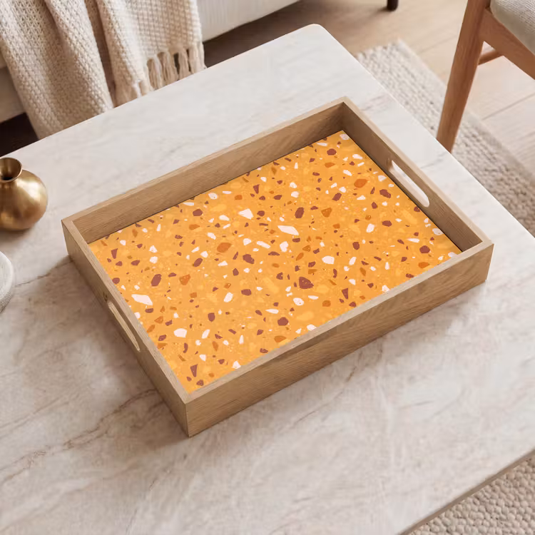 Terrazzo - Patroon - Okergeel Dienblad Rechthoek middel 911 -sfeer1