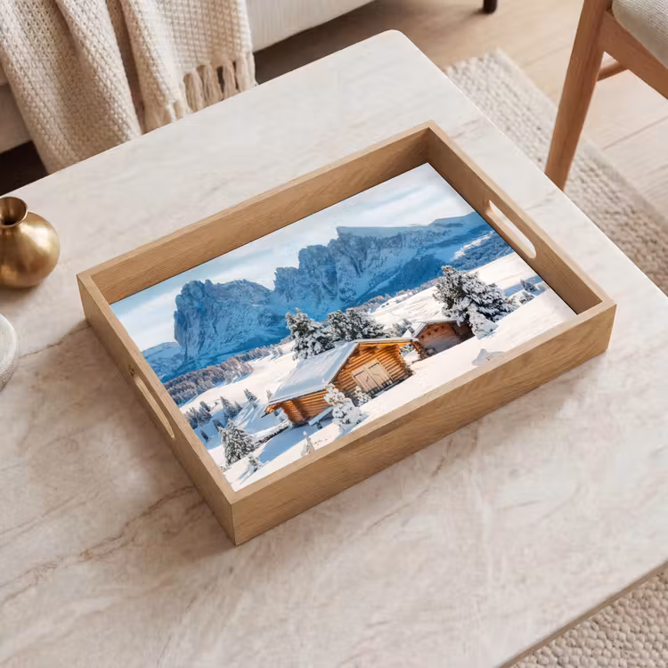 Winter - Huisje - Bergen - Uitzicht - Sneeuw Dienblad Rechthoek middel -sfeer1