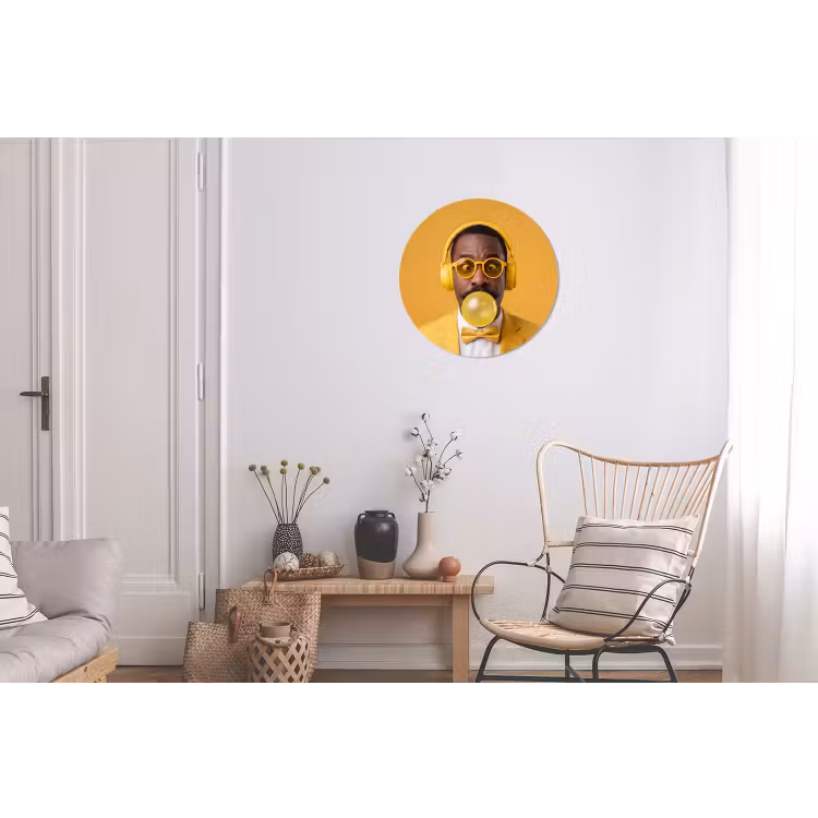 Man - Bubblegum - Portret - Geel - Modern Wandcirkel aluminium klein -woonkamer