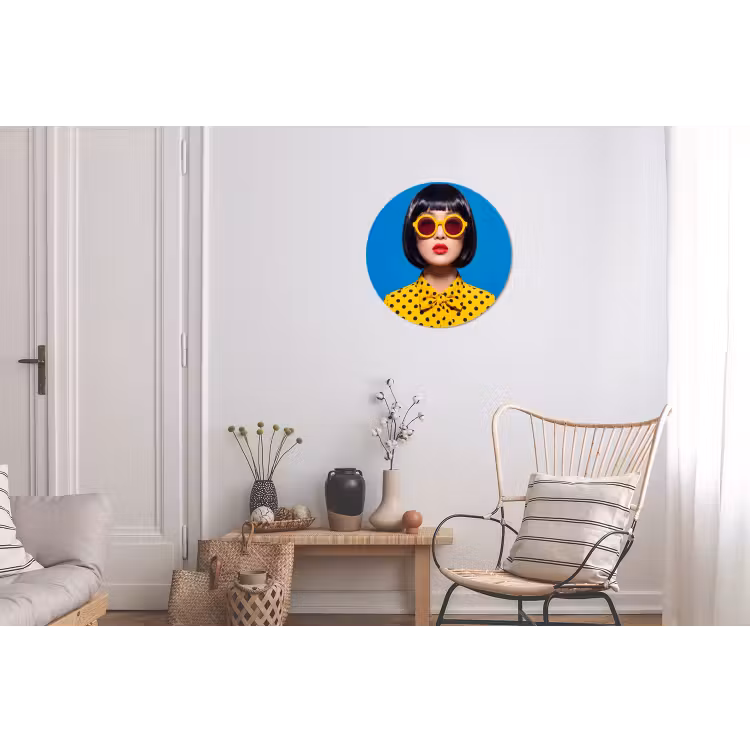 Vrouw - Zonnebril - Pop Art - Portret - Geel Wandcirkel aluminium klein -woonkamer