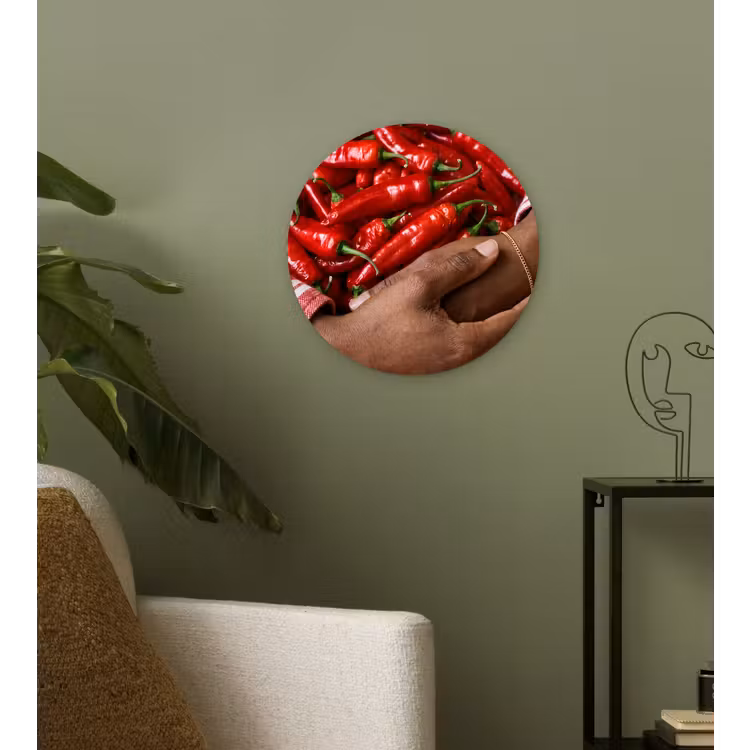Wall circle - Glass - Chili Peppers - Red - Hands - Chilipepers - Rood - Handen Wandcirkel plexiglas klein