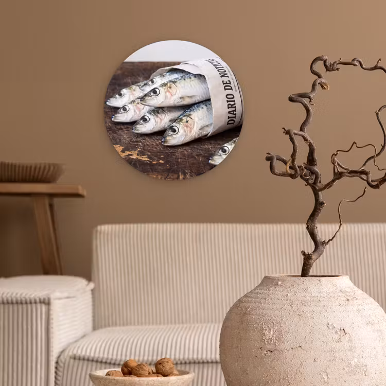 Wall circle - Glass - Little Sardine - newspaper - cutting board - Sardientje - krant - snijplank Wandcirkel plexiglas klein