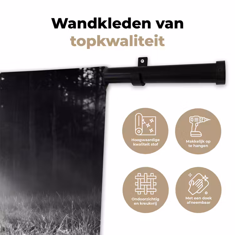 Hert - Bos - Zonnestralen - Zwart-wit - Natuur Wandkleed katoen klein -sfeer2