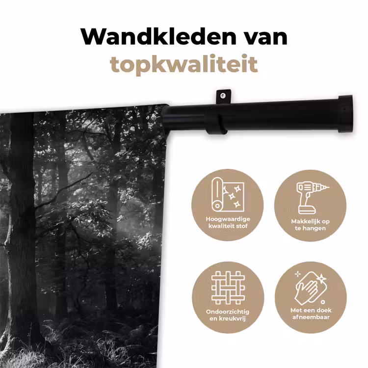 Bos - Lichtstralen - Natuur - Zwart-wit Wandkleed katoen klein -sfeer2