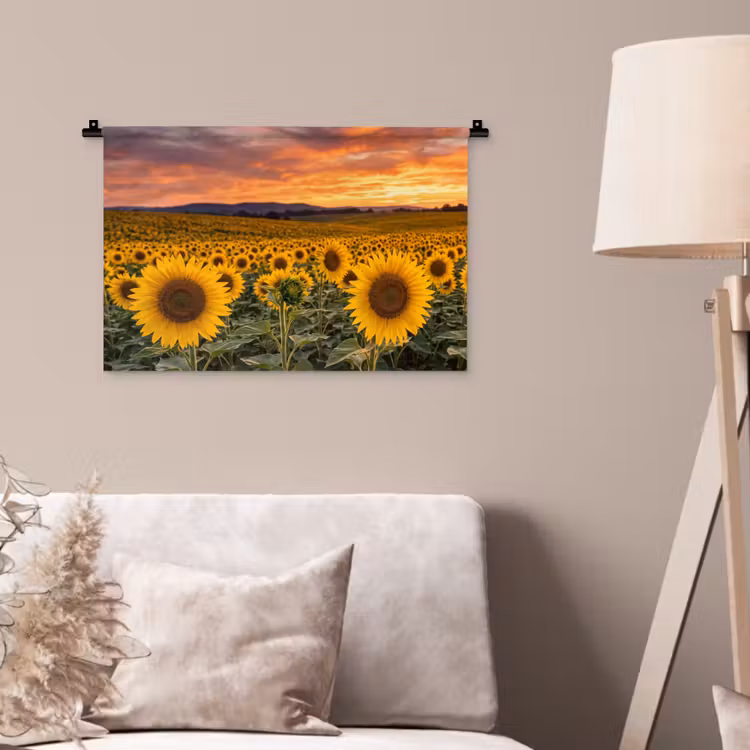 Zonnebloemen - Heuvellandschap - Geel Wandkleed katoen klein -sfeer4