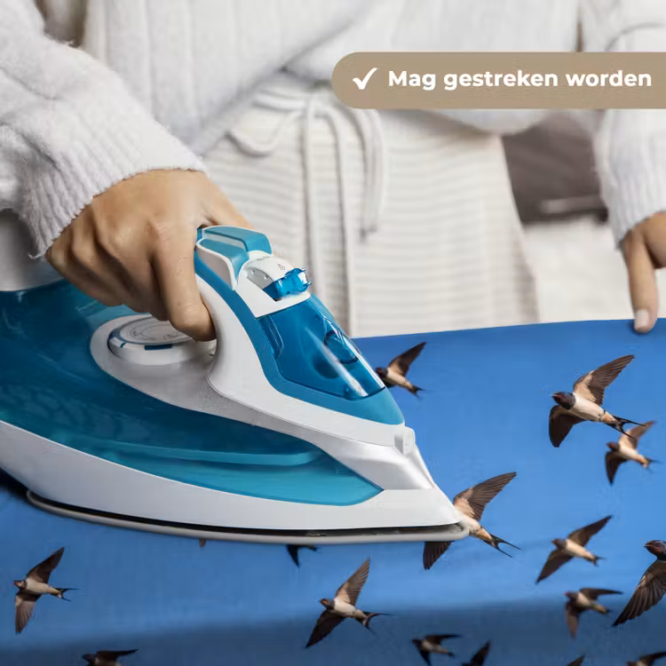 Zwaluwen - Vliegen - Blauw Wandkleed katoen klein -sfeer9
