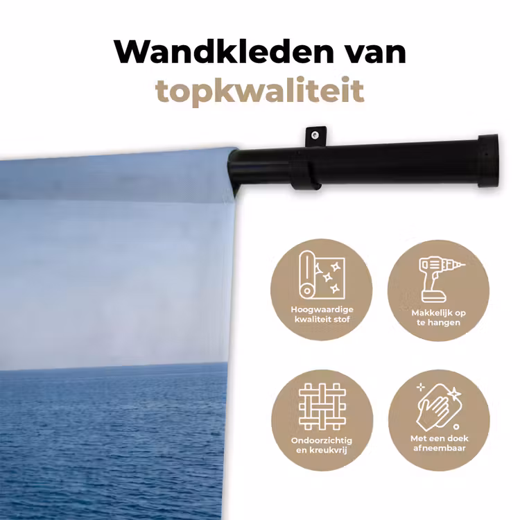 Vrouw - Zee - Kust - Verrekijker - Rood Wandkleed katoen klein -sfeer2