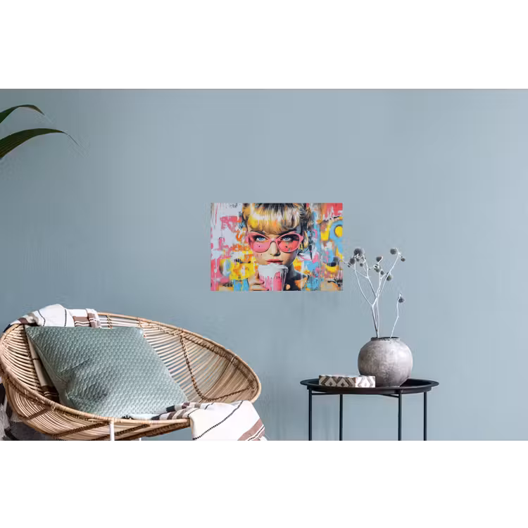 Expressief - Milkshake - Vrouw - Felle kleuren Muursticker klein -plant