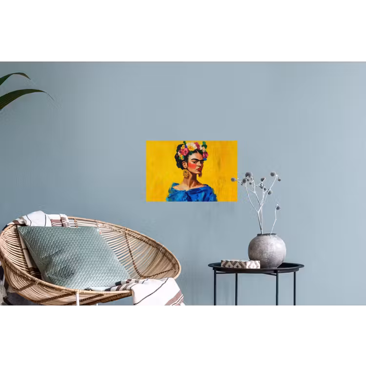 Frida Kahlo - Vrouw - Geel - Blauw - Bloemen Muursticker klein -plant