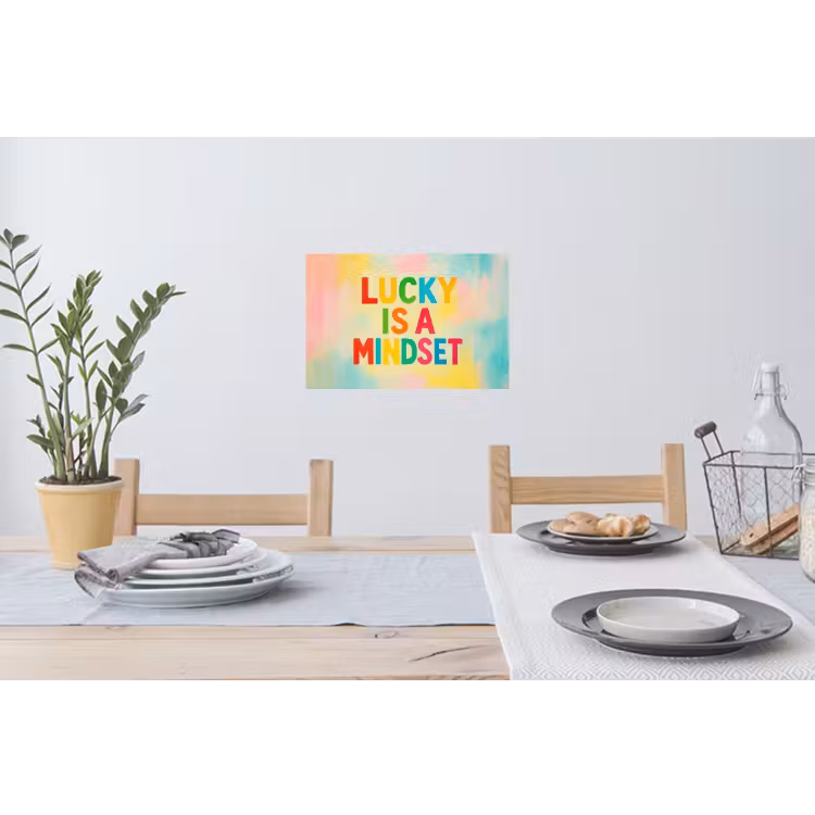 Quote - Lucky - Regenboogkleuren Muursticker klein -eettafel