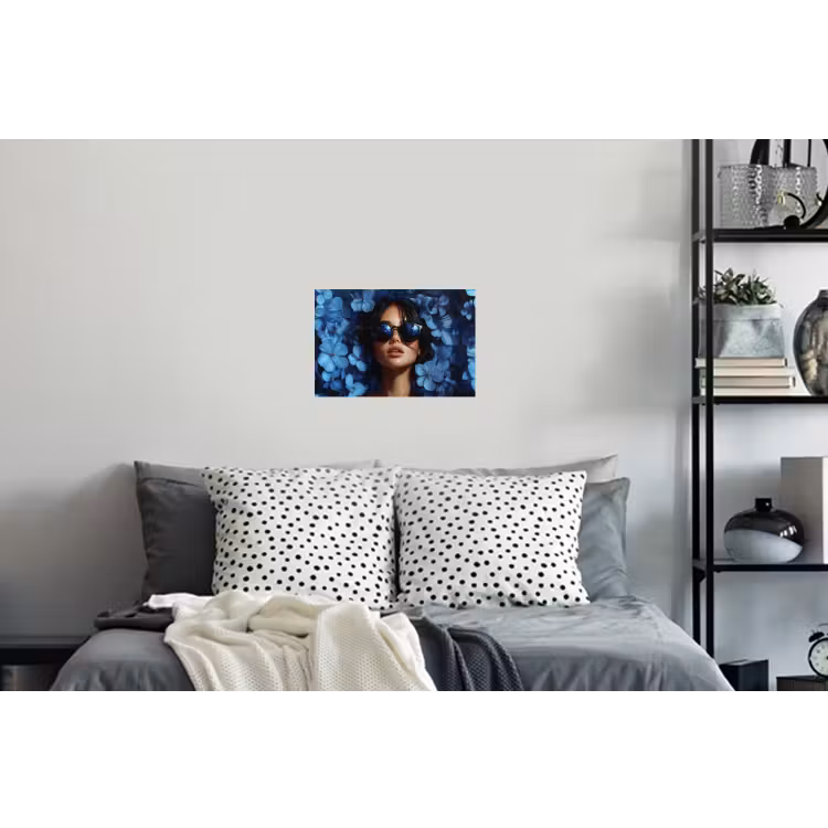 Vrouw - Blauw - Bloemen - Vlinders - Natuur Muursticker klein -slaapkamer