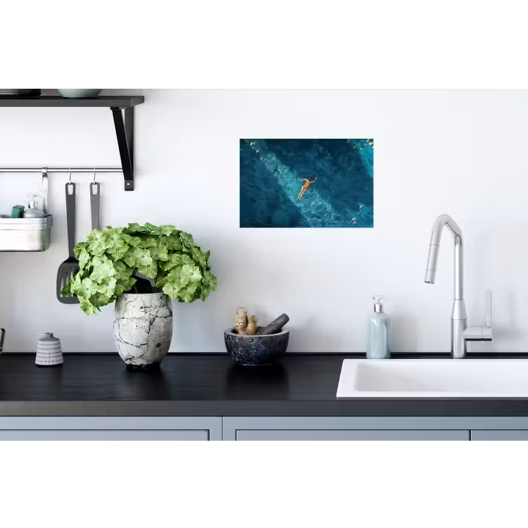 Vrouw - Water - Bikini - Oranje Muursticker klein -keuken