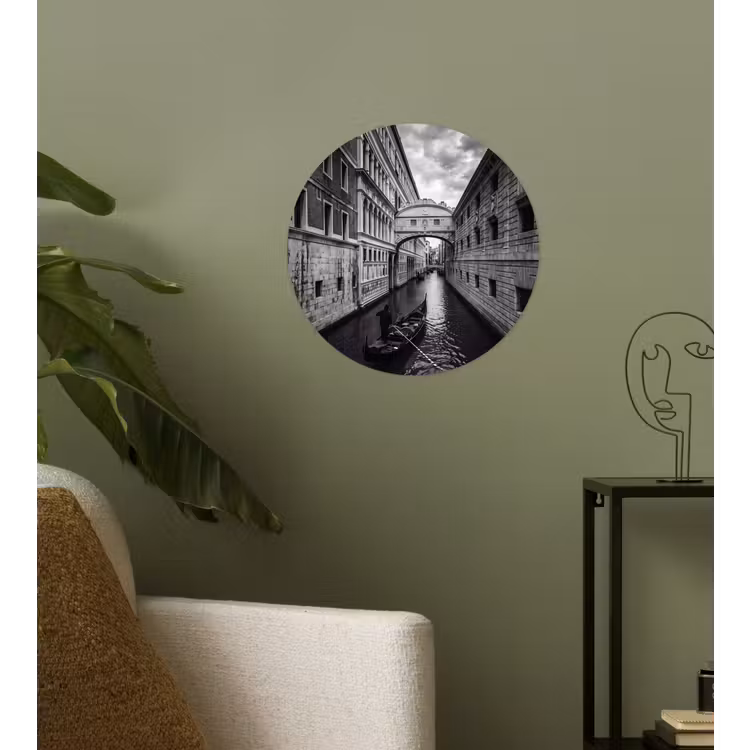 Boot - Waterweg - Stad - Zwart-wit - Architectuur Wandcirkel behangsticker klein -sfeer2