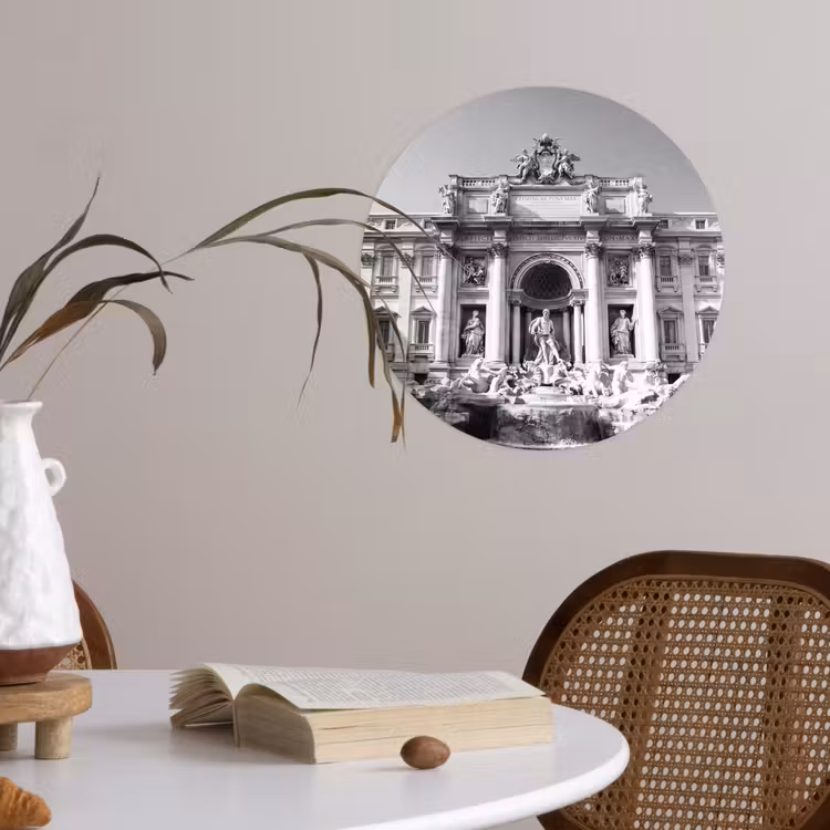 Fontein - Beelden - Architectuur - Zwart-wit Wandcirkel behangsticker klein -sfeer3