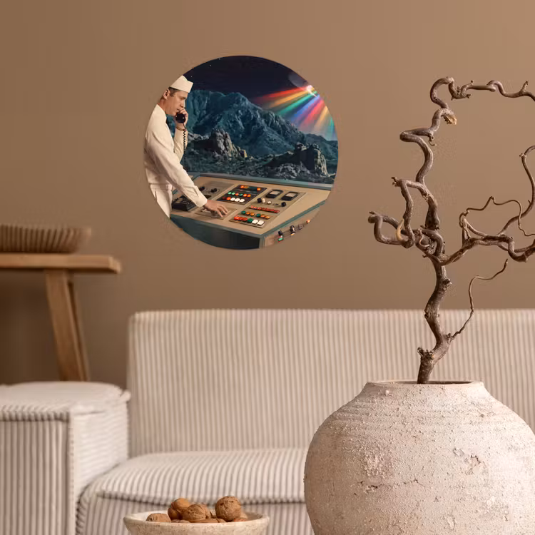 Wallpaper Circle - Man - Control Room - Beach - Man - Controlekamer - Strand Wandcirkel behangsticker klein